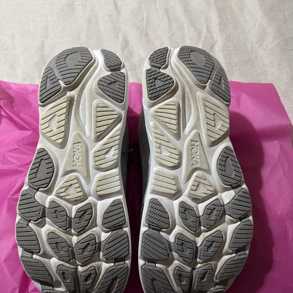 HOKA Clifton Men’s Running Shoes Gray/White Size 10.5D Wide Athletic Sneakers - Picture 5 of 11